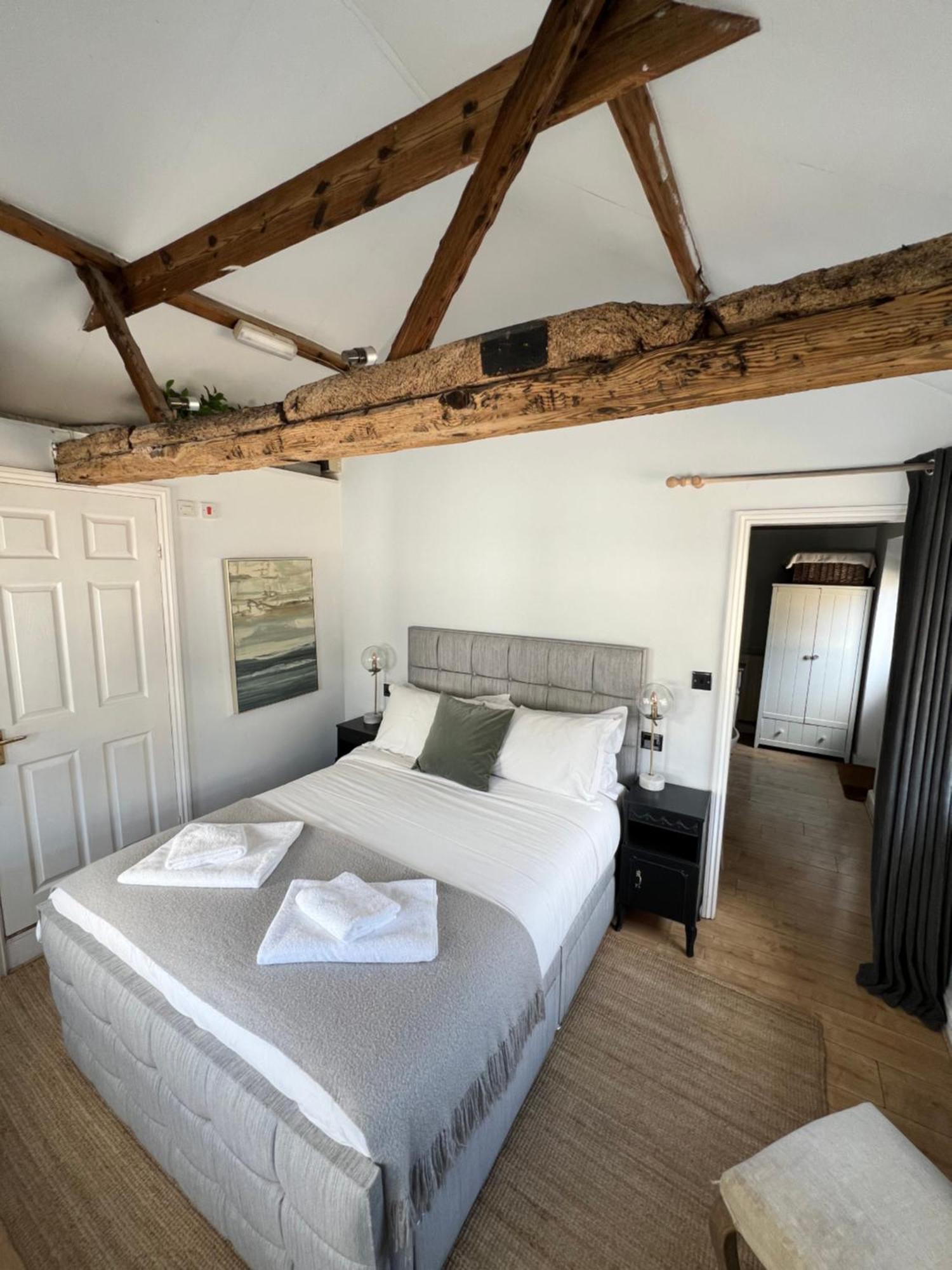 Pear & Olive Cottage Hildersham Экстерьер фото