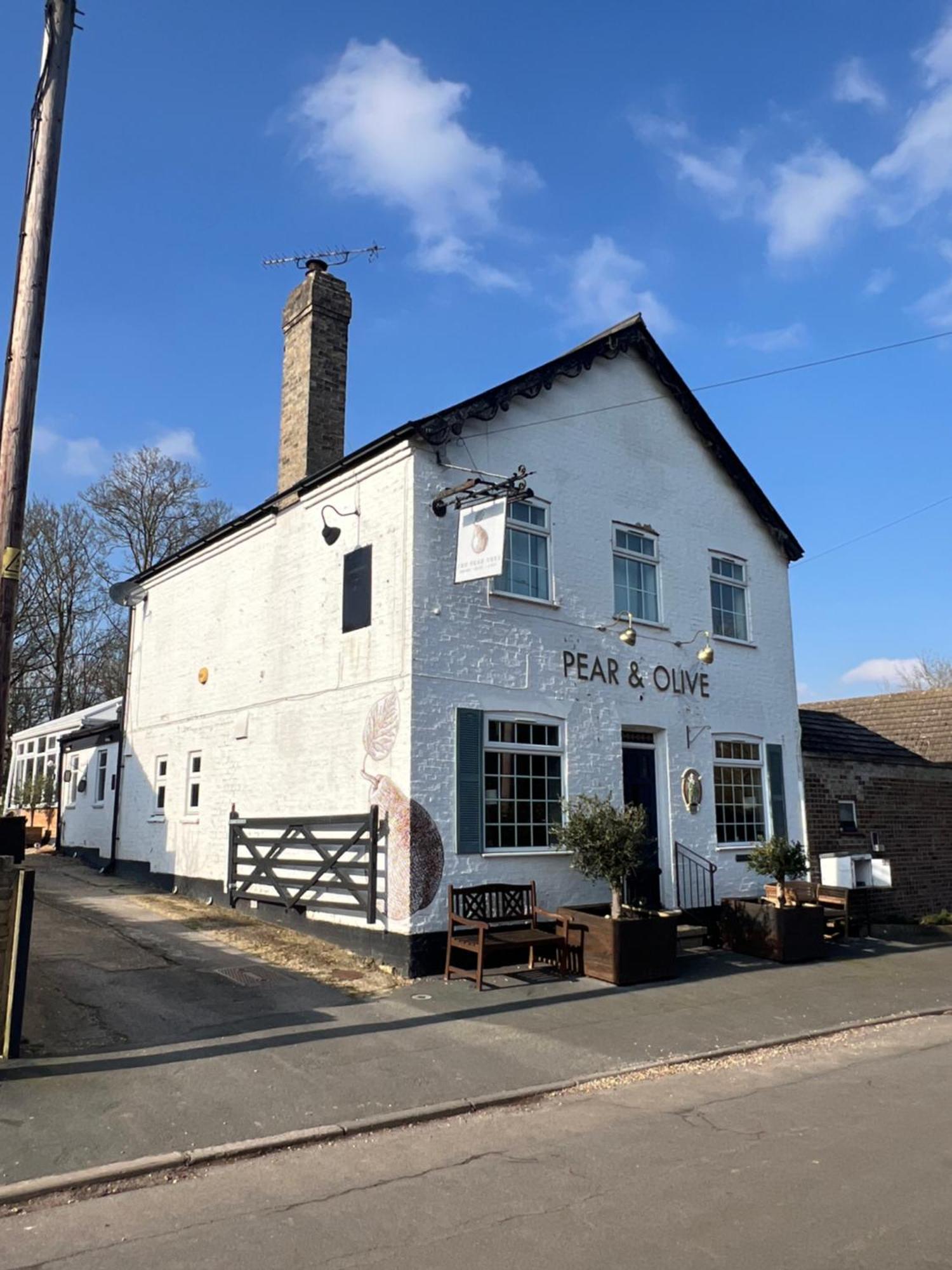 Pear & Olive Cottage Hildersham Экстерьер фото